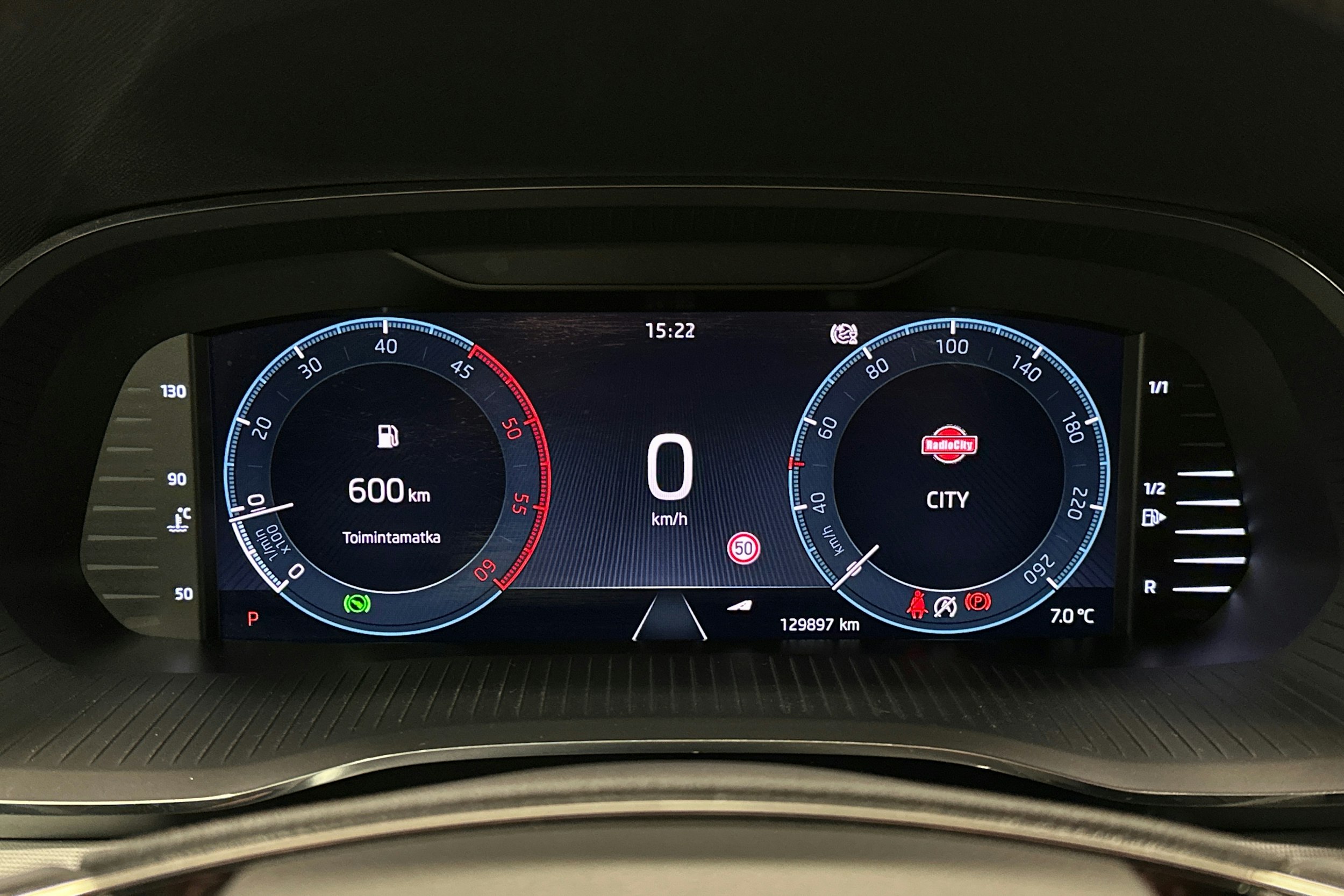 musta Skoda Octavia 2022 kuva 22.