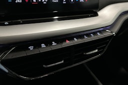 musta Skoda Octavia 2022 kuva 30.