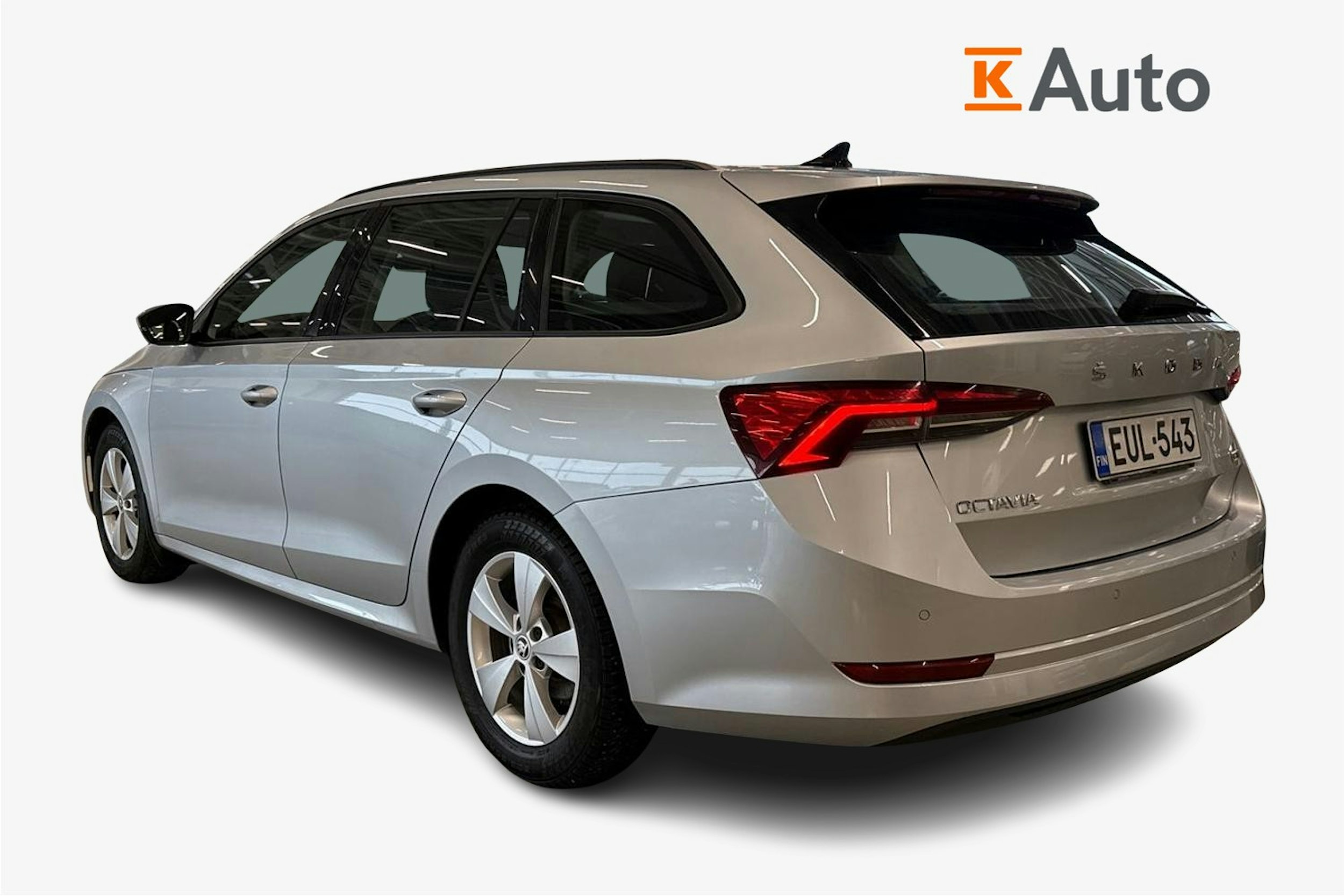 harmaa Skoda Octavia 2022 kuva 2.