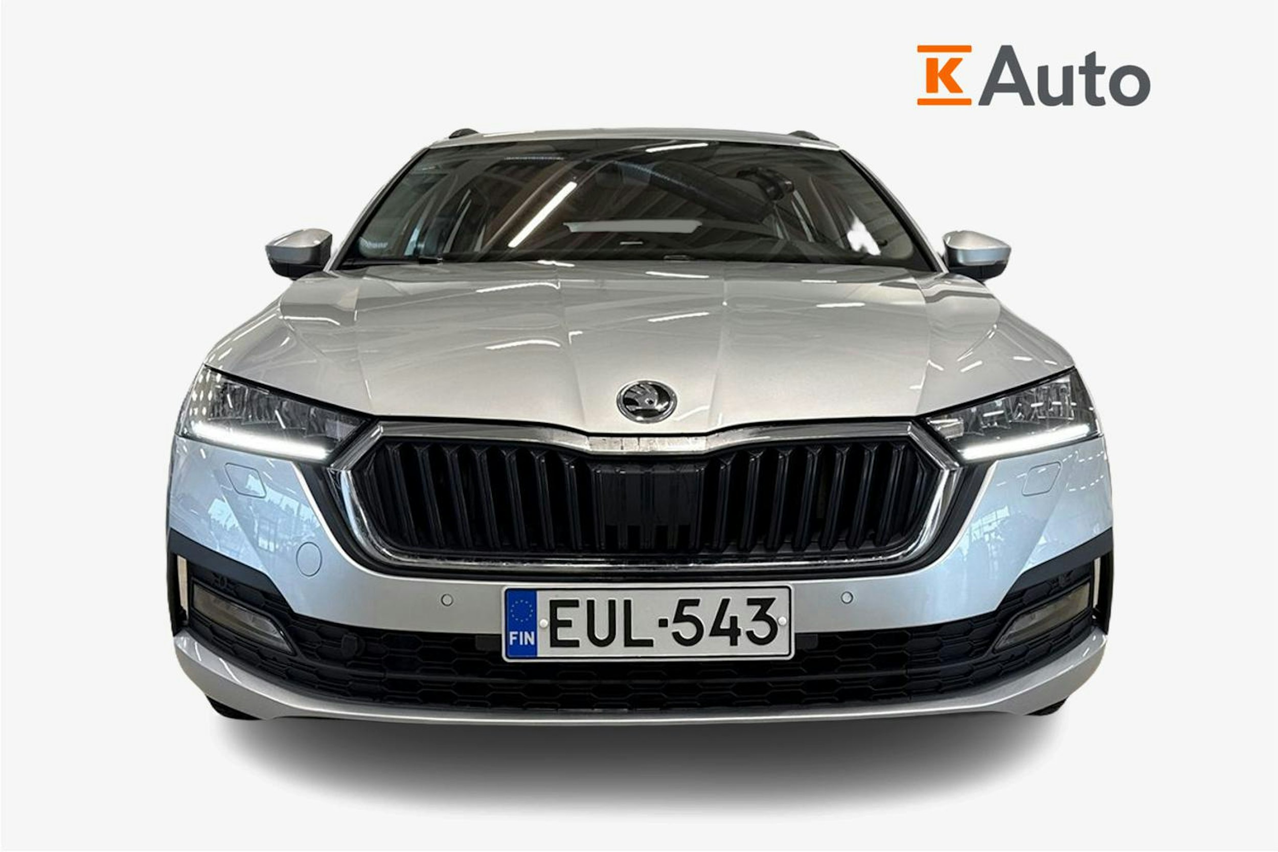 harmaa Skoda Octavia 2022 kuva 5.