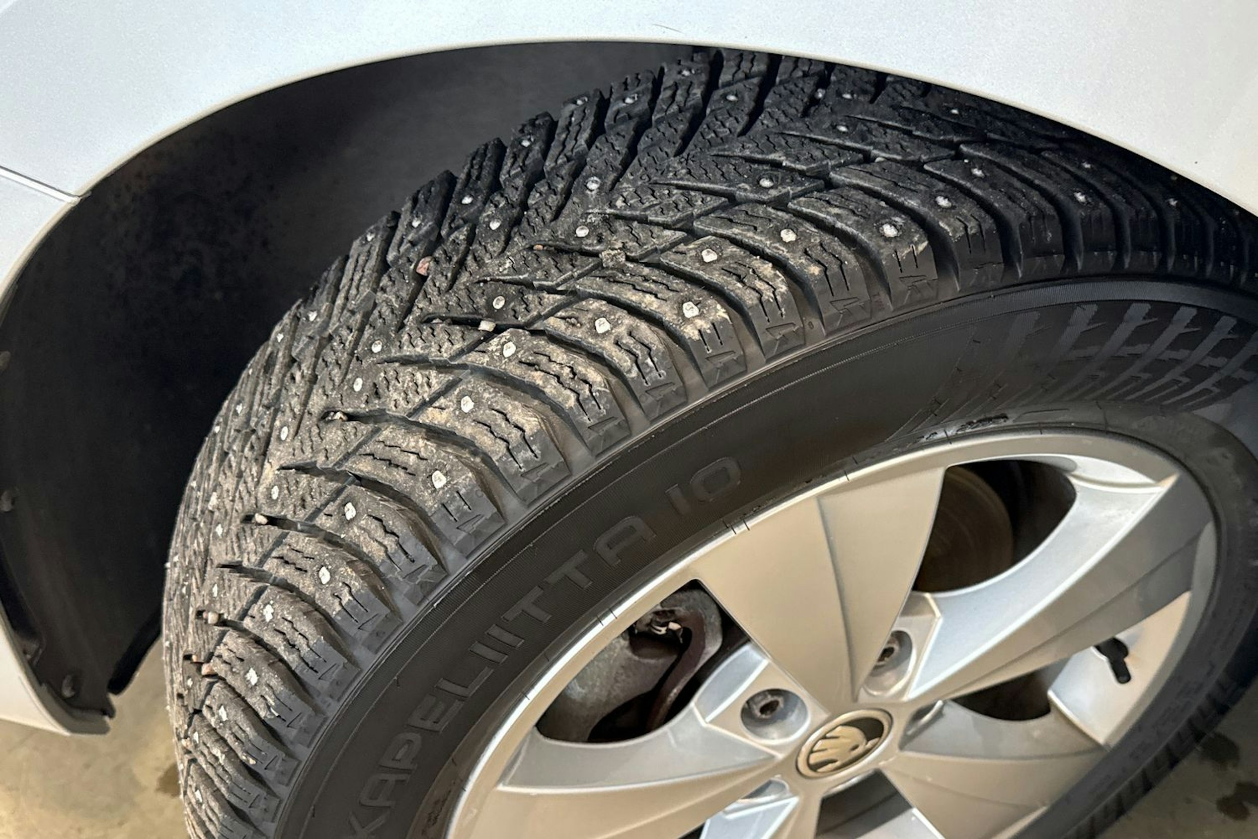 harmaa Skoda Octavia 2022 kuva 13.