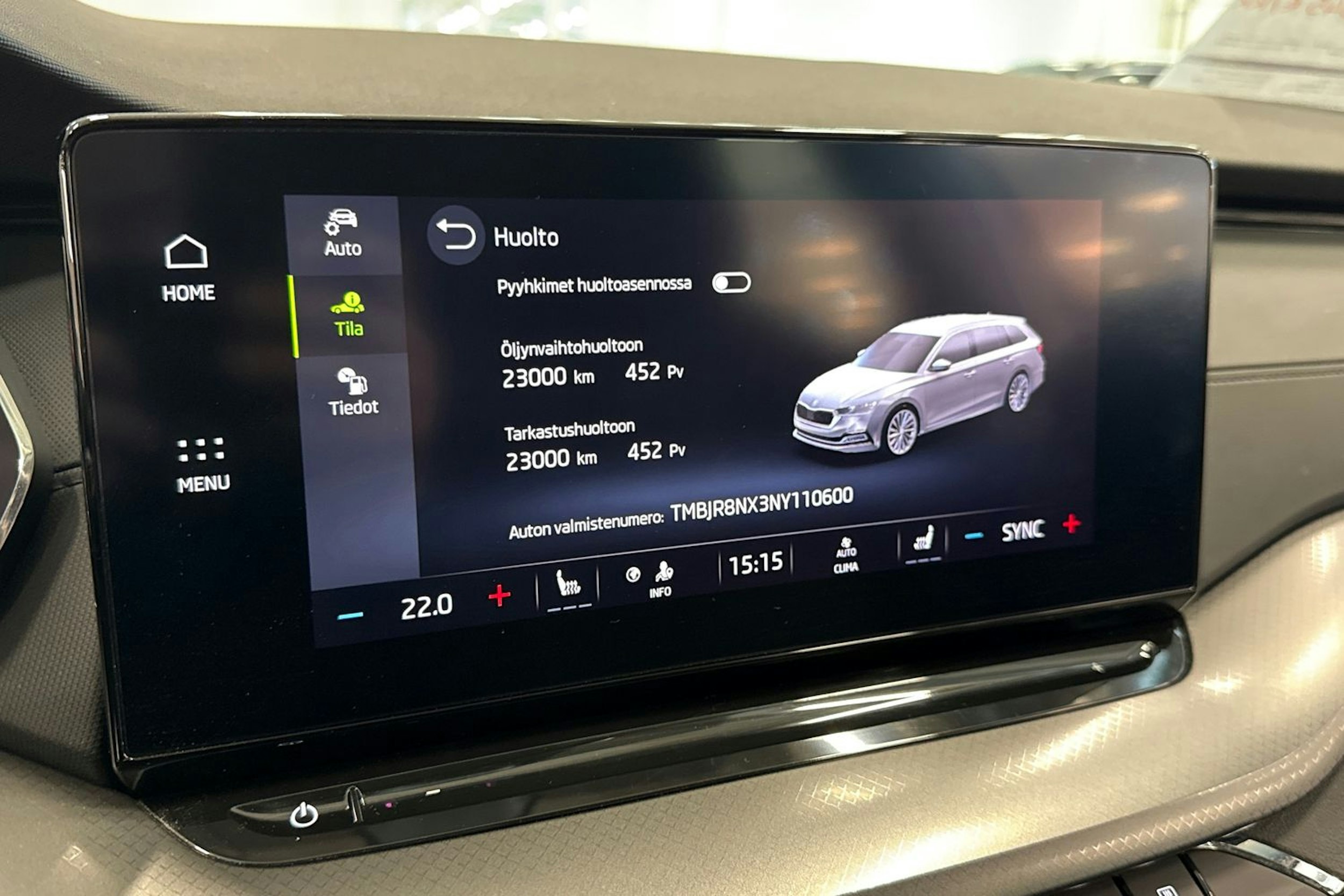 harmaa Skoda Octavia 2022 kuva 23.