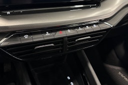 harmaa Skoda Octavia 2022 kuva 24.