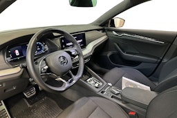 Harmaa Skoda OCTAVIA 2022 kuva 3.