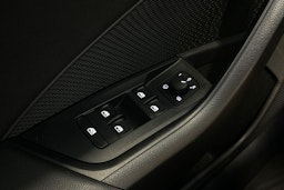 Harmaa Skoda OCTAVIA 2022 kuva 20.