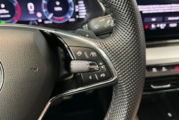 Harmaa Skoda OCTAVIA 2022 kuva 24.