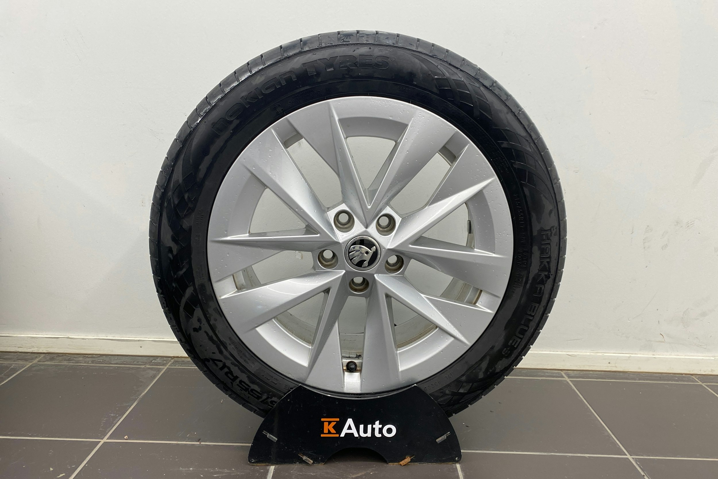 Valkoinen Skoda OCTAVIA 2022 kuva 13.