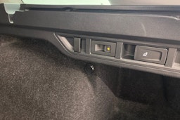 Valkoinen Skoda OCTAVIA 2022 kuva 15.