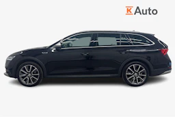 Musta Skoda OCTAVIA 2022 kuva 5.