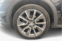 Musta Skoda OCTAVIA 2022 kuva 9.