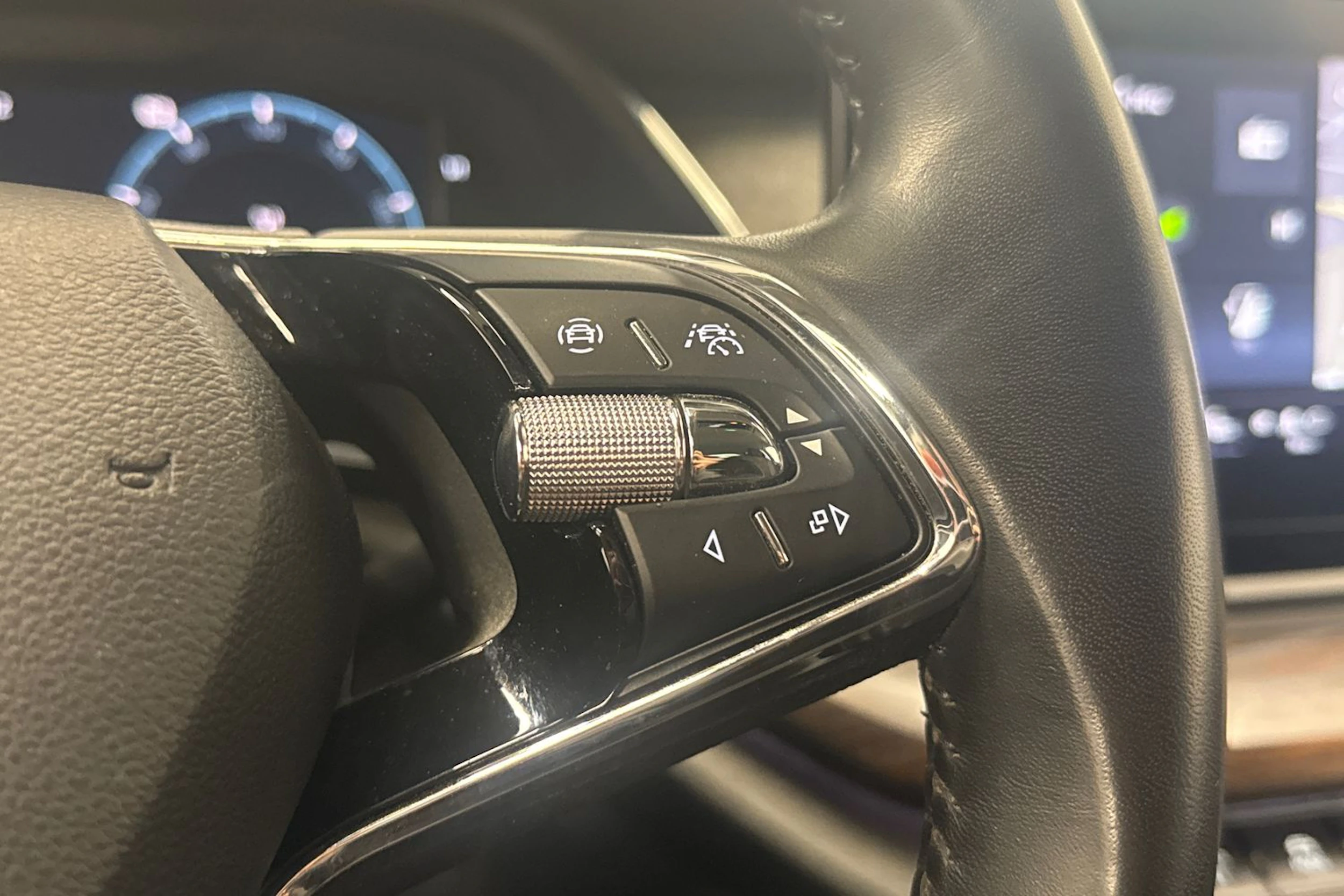 Musta Skoda OCTAVIA 2022 kuva 20.