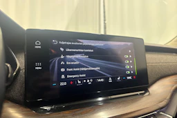 Musta Skoda OCTAVIA 2022 kuva 23.