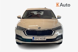 valkoinen Skoda Octavia 2022 kuva 5.