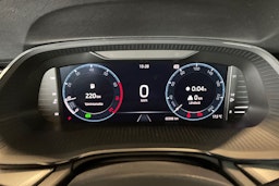 valkoinen Skoda Octavia 2022 kuva 14.