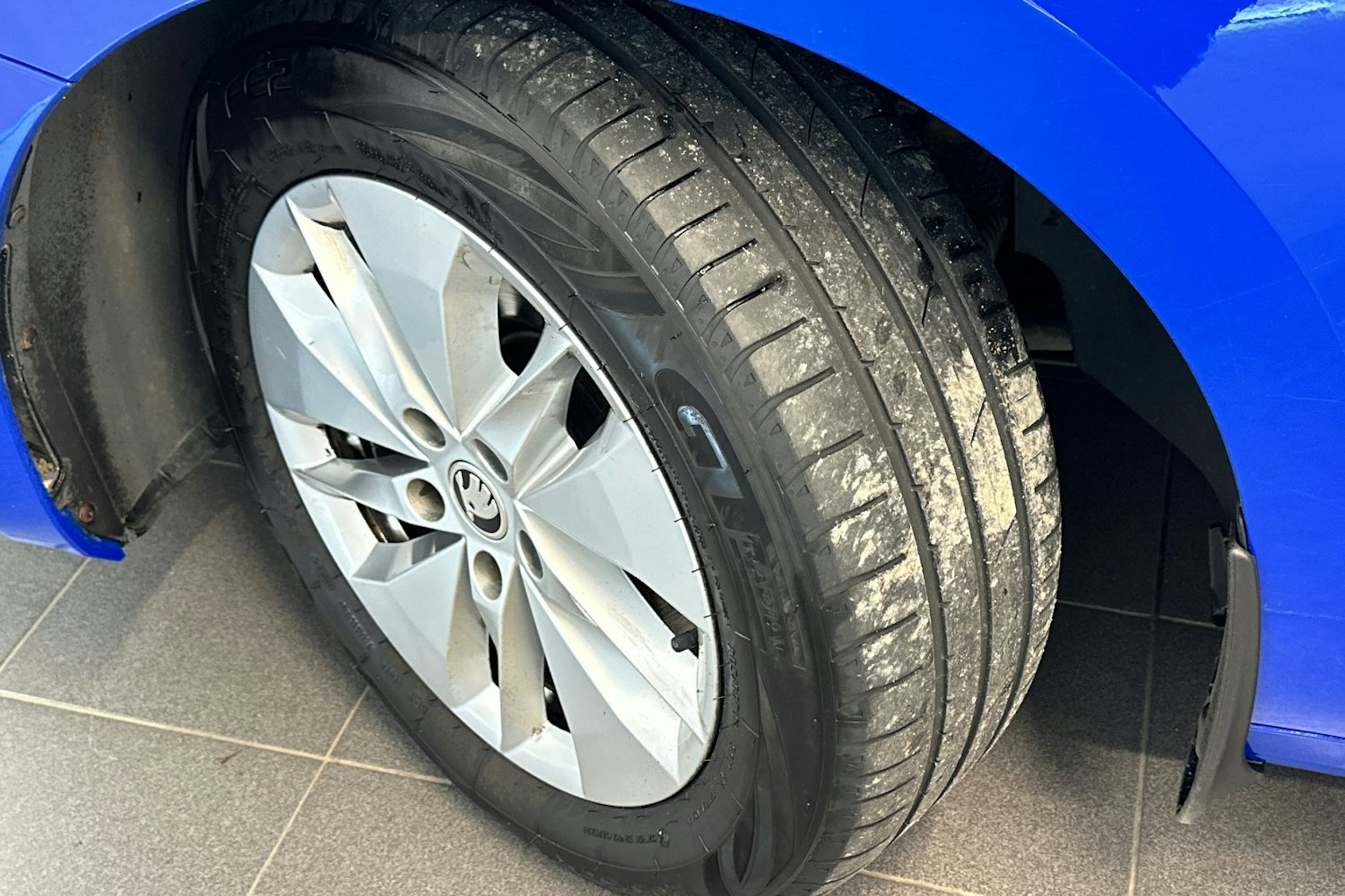 sininen Skoda Octavia 2022 kuva 10.