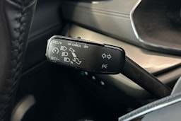 sininen Skoda Octavia 2022 kuva 13.