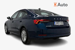 sininen Skoda Octavia 2022 kuva 3.