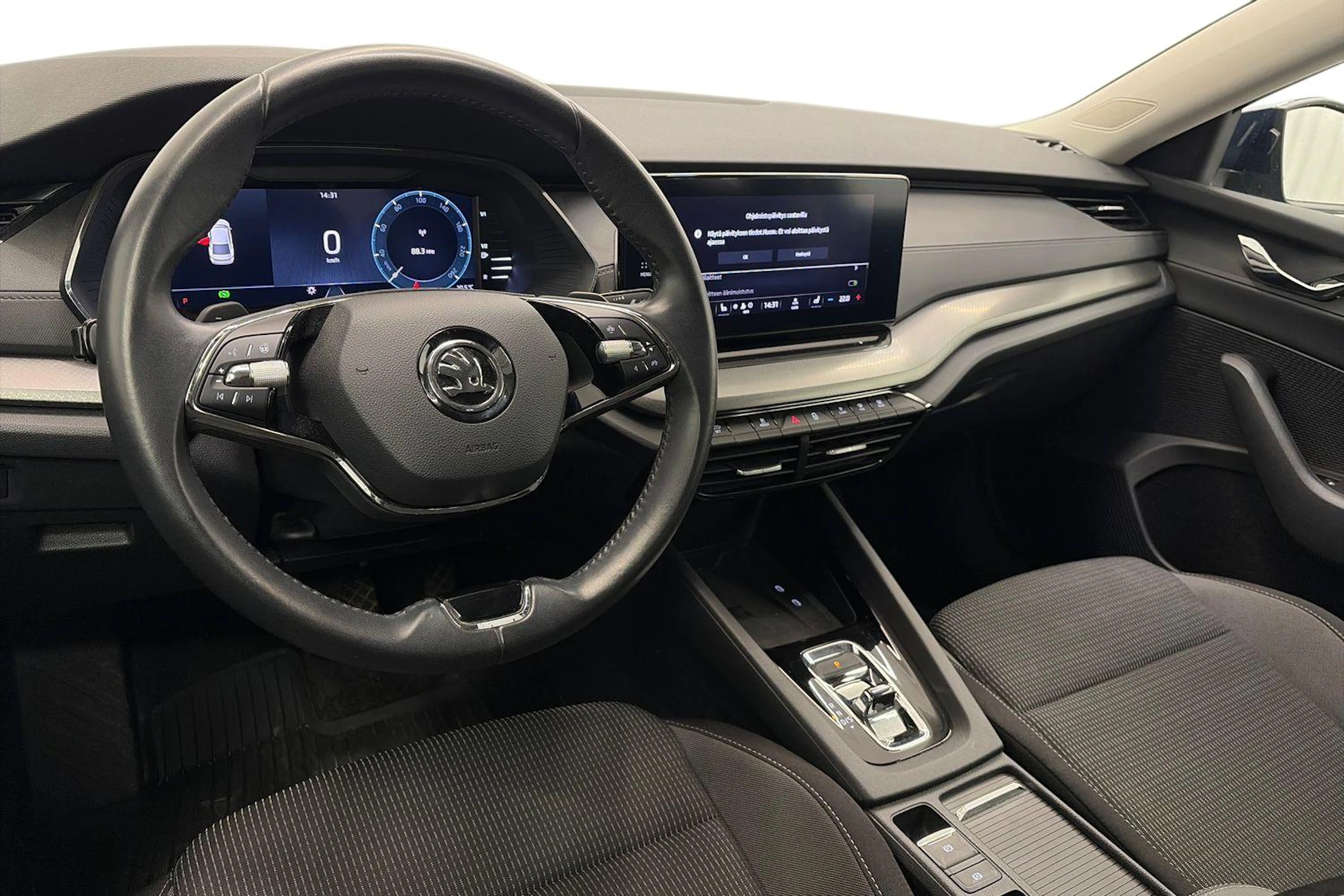 sininen Skoda Octavia 2022 kuva 8.