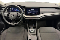 sininen Skoda Octavia 2022 kuva 9.