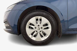 sininen Skoda Octavia 2022 kuva 12.