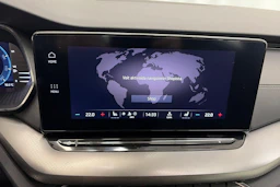 sininen Skoda Octavia 2022 kuva 20.