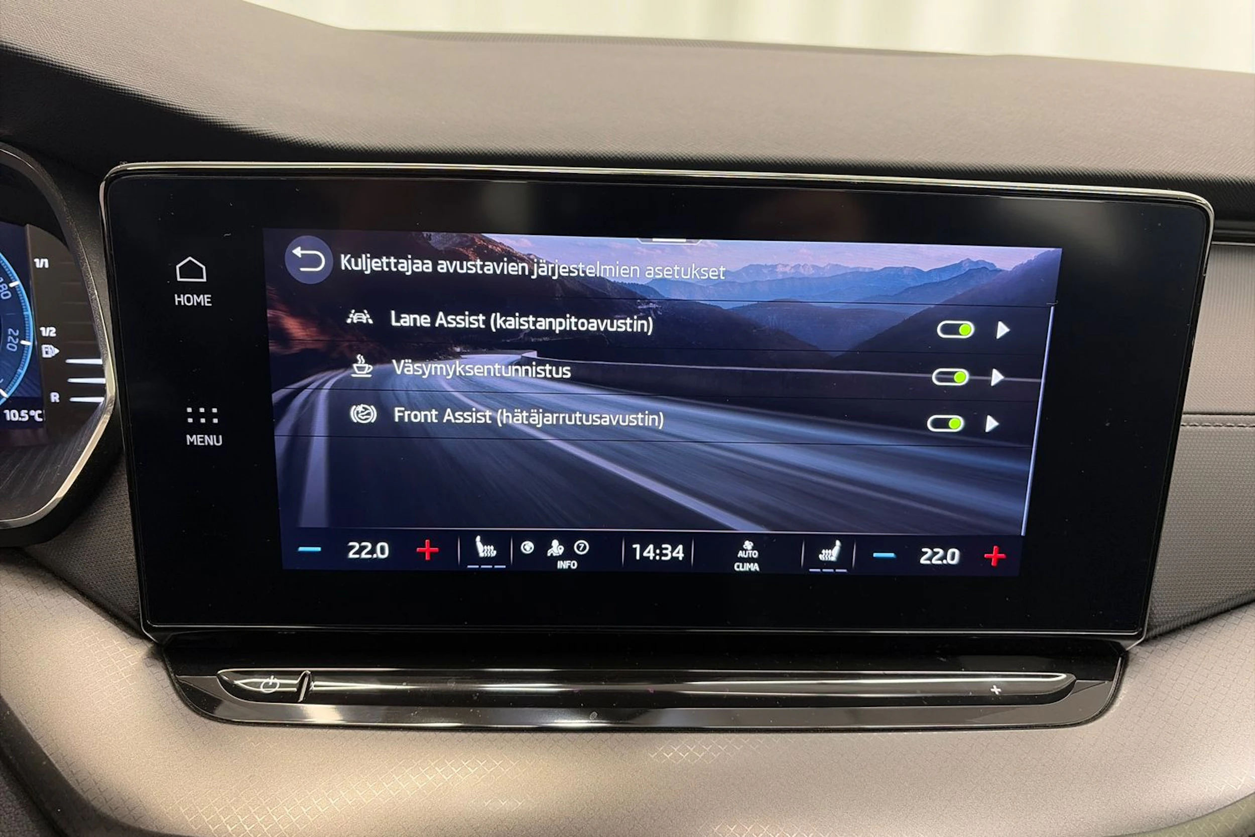 sininen Skoda Octavia 2022 kuva 23.