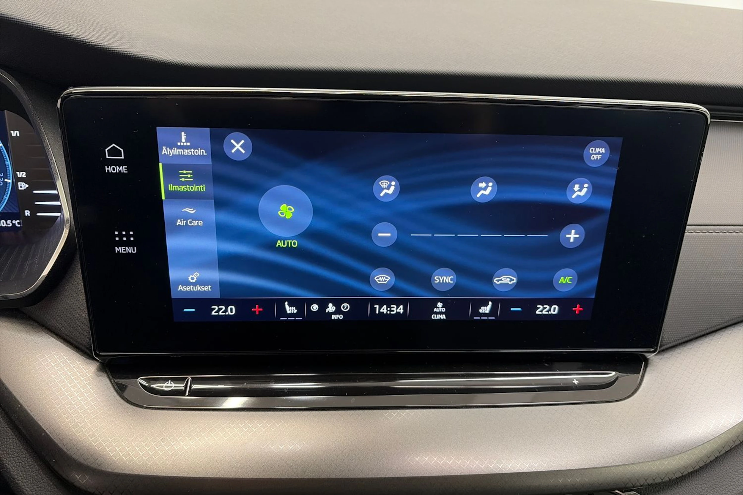 sininen Skoda Octavia 2022 kuva 25.