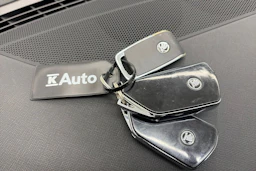 sininen Skoda Octavia 2022 kuva 26.