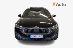 musta Skoda Octavia 2022 kuva 4.