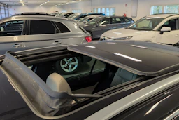 musta Skoda Octavia 2022 kuva 15.