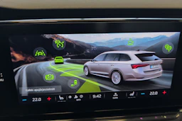 musta Skoda Octavia 2022 kuva 17.