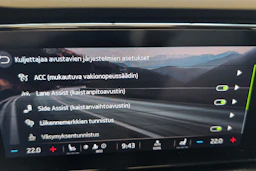 musta Skoda Octavia 2022 kuva 18.