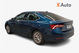 sininen Skoda Octavia 2022 kuva 2.