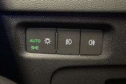 sininen Skoda Octavia 2022 kuva 27.