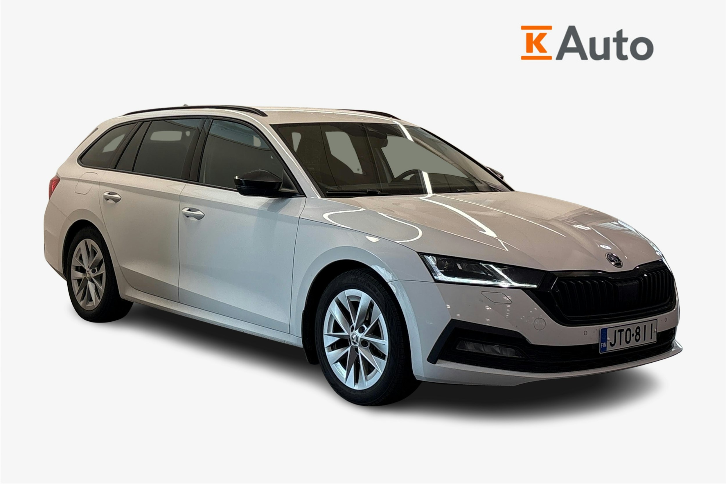 valkoinen Skoda Octavia 2022 kuva 1.