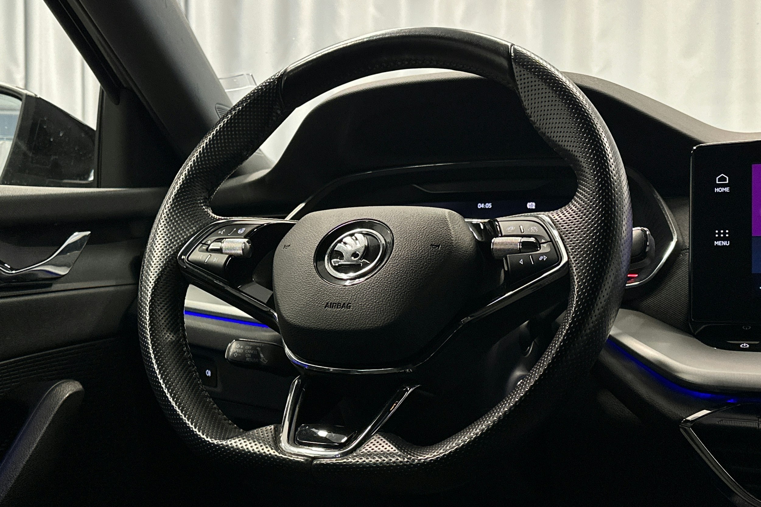 sininen Skoda Octavia 2022 kuva 20.