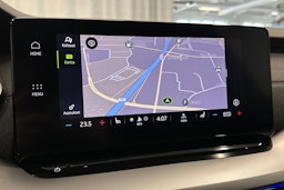 sininen Skoda Octavia 2022 kuva 26.