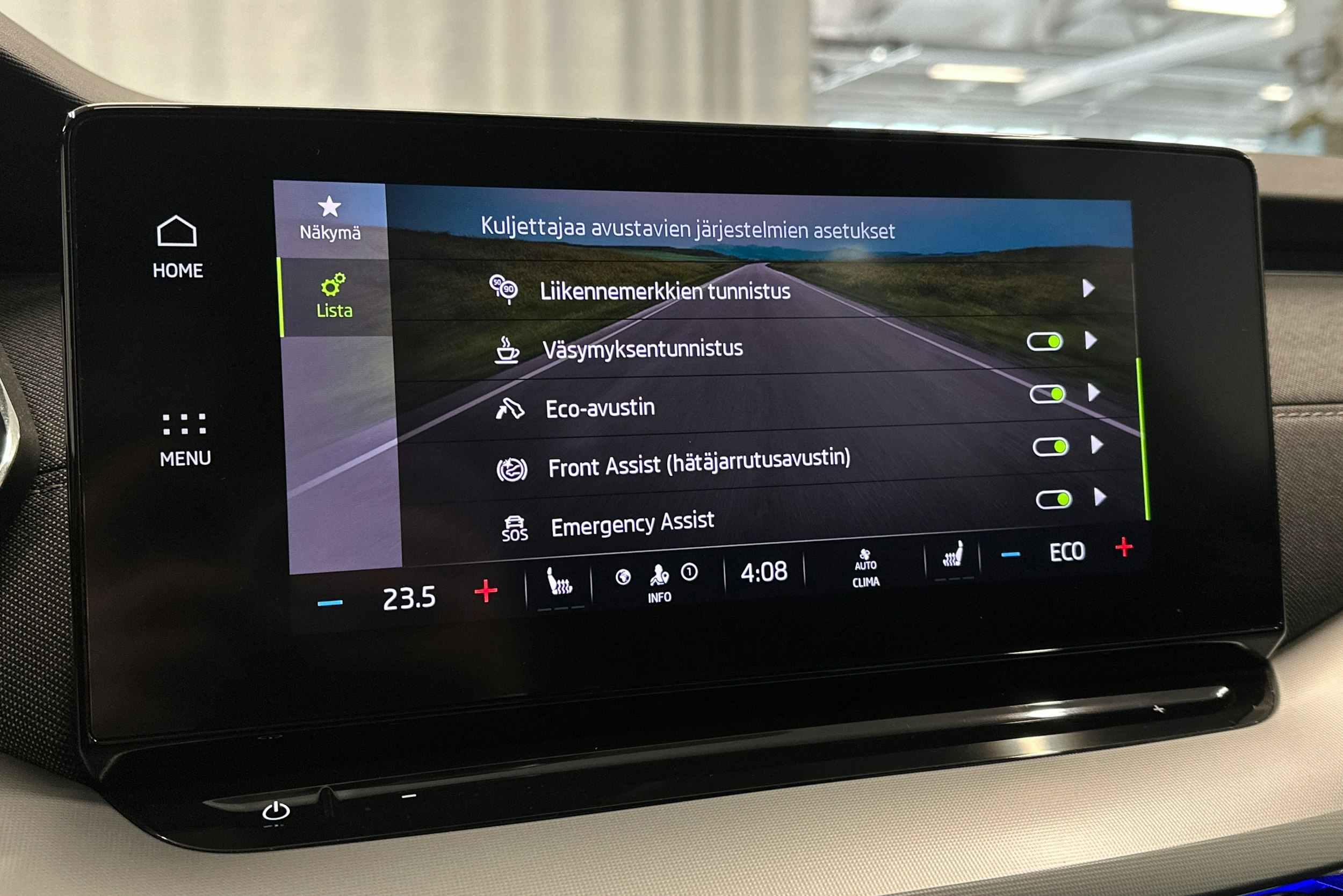 sininen Skoda Octavia 2022 kuva 30.