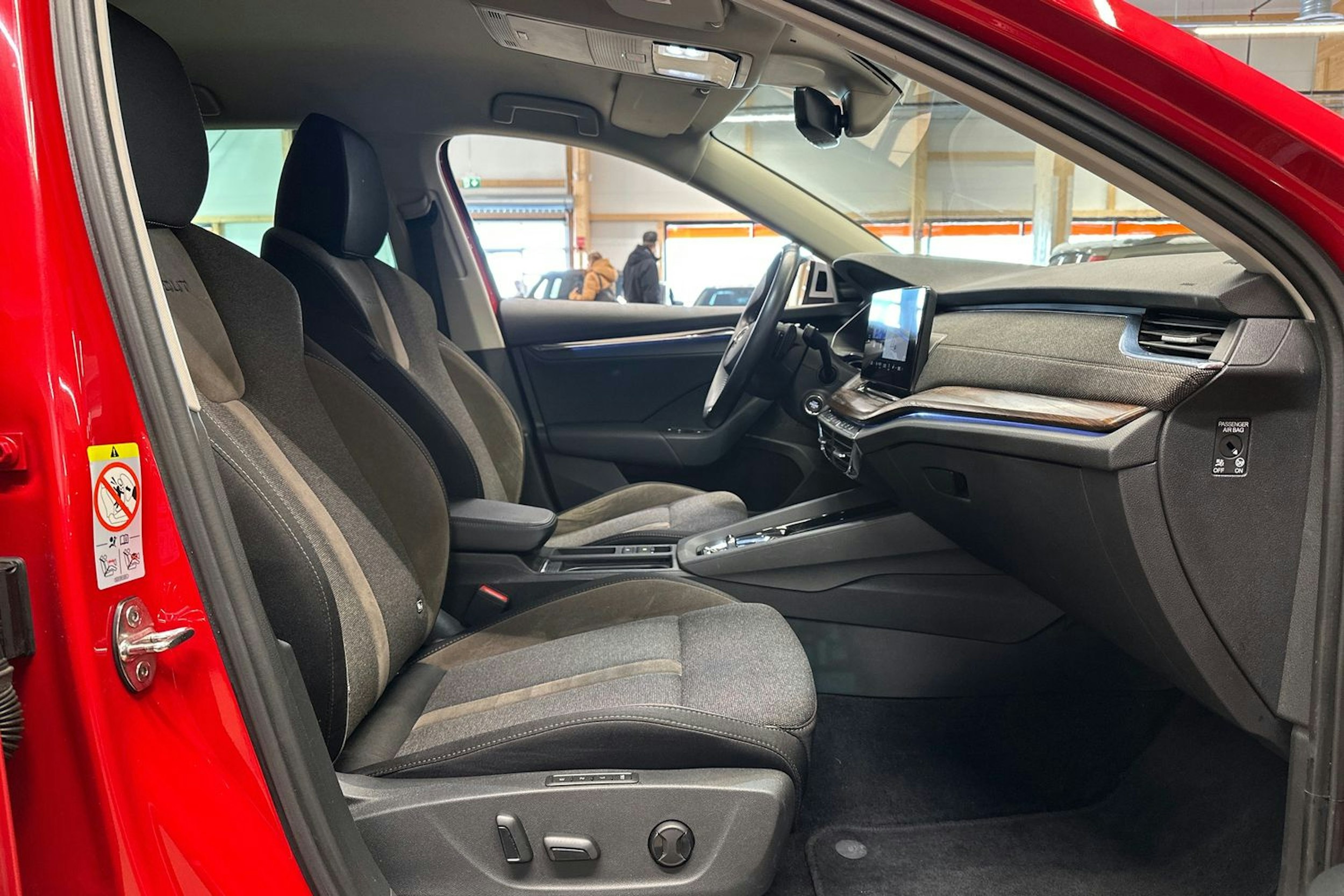 punainen Skoda Octavia 2022 kuva 14.