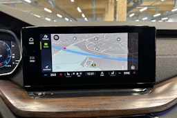 punainen Skoda Octavia 2022 kuva 20.