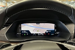 punainen Skoda Octavia 2022 kuva 27.