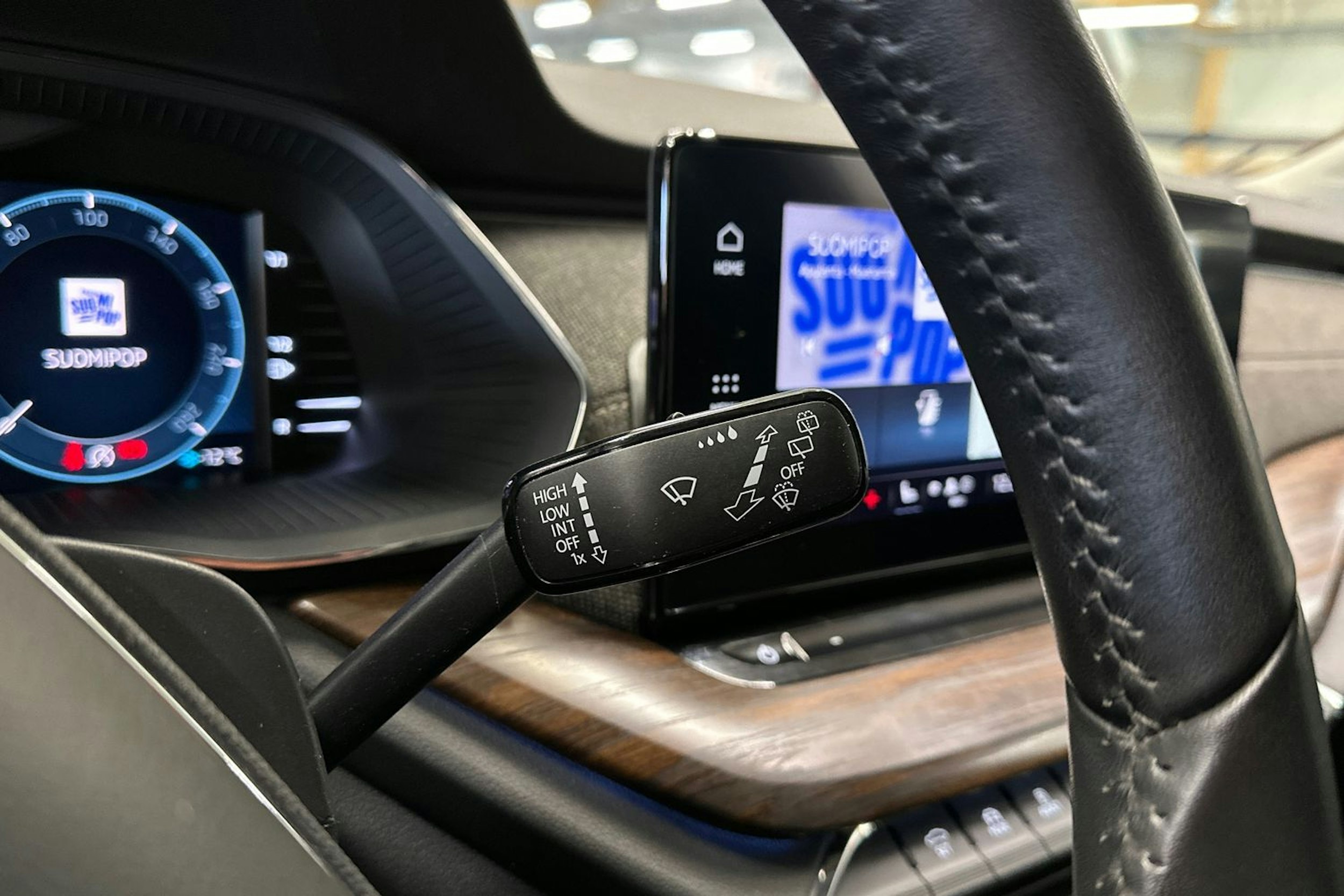 punainen Skoda Octavia 2022 kuva 29.