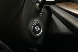 punainen Skoda Octavia 2022 kuva 34.