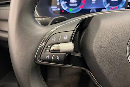 Valkoinen Skoda OCTAVIA 2022 kuva 14.
