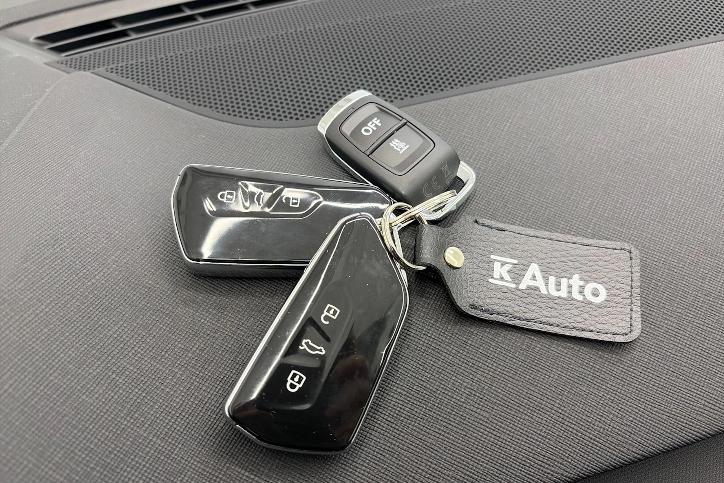 Valkoinen Skoda OCTAVIA 2022 kuva 25.