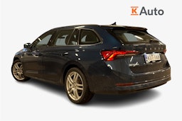 sininen Skoda Octavia 2022 kuva 2.