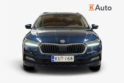 sininen Skoda Octavia 2022 kuva 4.