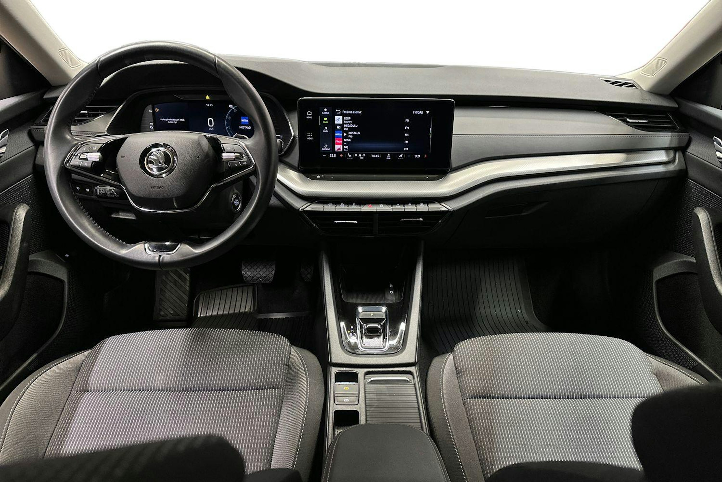 sininen Skoda Octavia 2022 kuva 7.