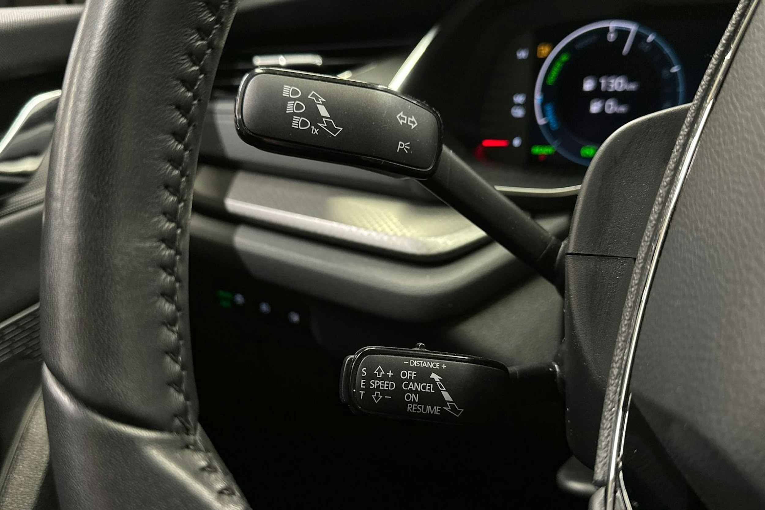 sininen Skoda Octavia 2022 kuva 17.