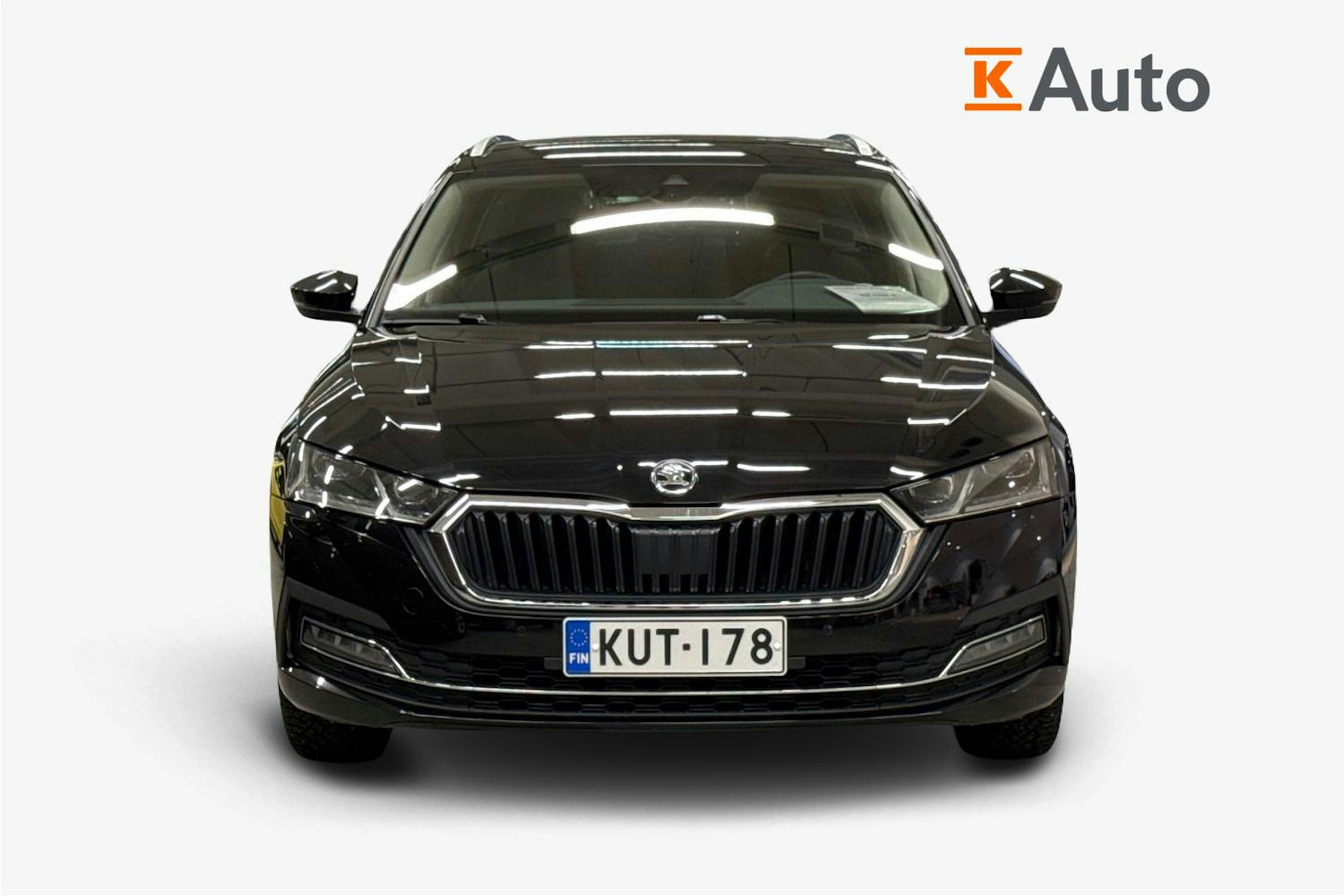 Musta Skoda OCTAVIA 2022 kuva 5.